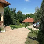 Apartment Zold Oliva Apartman