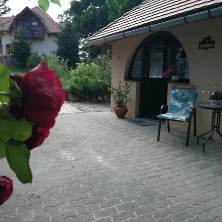Zöld Oliva Apartman * Bárdudvarnok