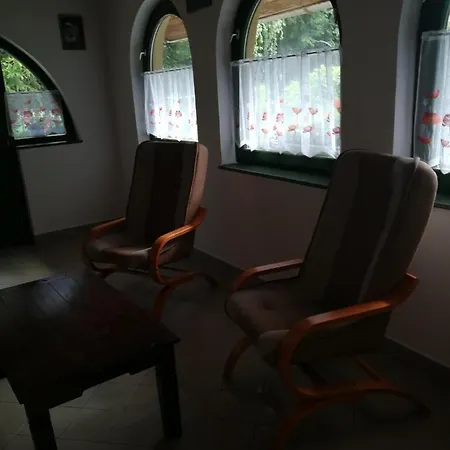Zöld Oliva Apartman * Bárdudvarnok